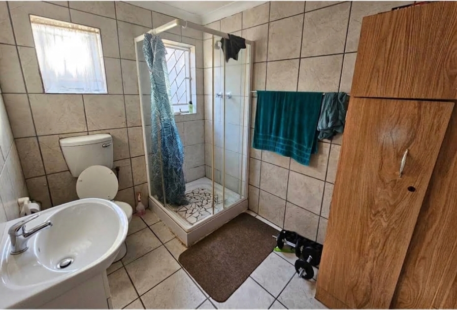 4 Bedroom Property for Sale in Brandwag Free State